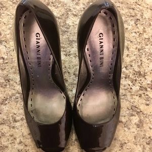 Gianni Bini Brown Peep Toe Pump